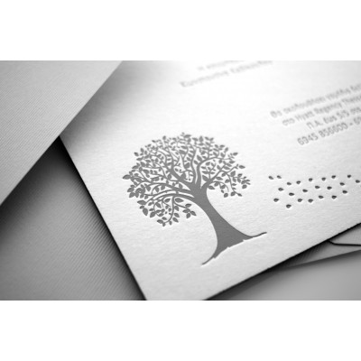Φάκελος ορθογώνιος γραμμωτός γκρι και Κάρτα υπόλευκη βαμβακερή με εκτύπωση βαθυτυπία και εκτύπωση στα πλάγια της κάρτας