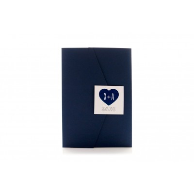 Τρίπτυχο τύπου pocket folder γραμμωτό ναυτικό μπλε και Κάρτα υπόλευκη γραμμωτό με θέμα καρδιά